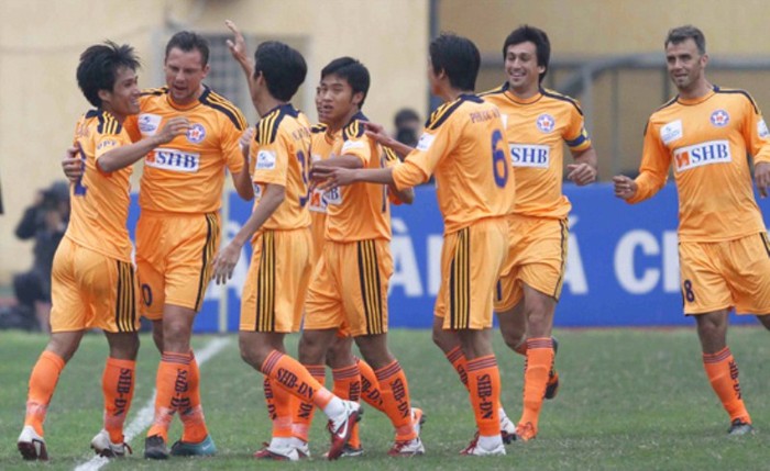 Tuy nhiên sự xuất sắc của tiền đạo Gaston Merlo bên phía SHB Đà Nẵng đã khiến đội bóng của bầu Kiên không thể hưởng trọn niềm vui.